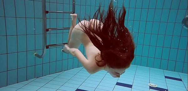  Hot naked girls underwater in the pool